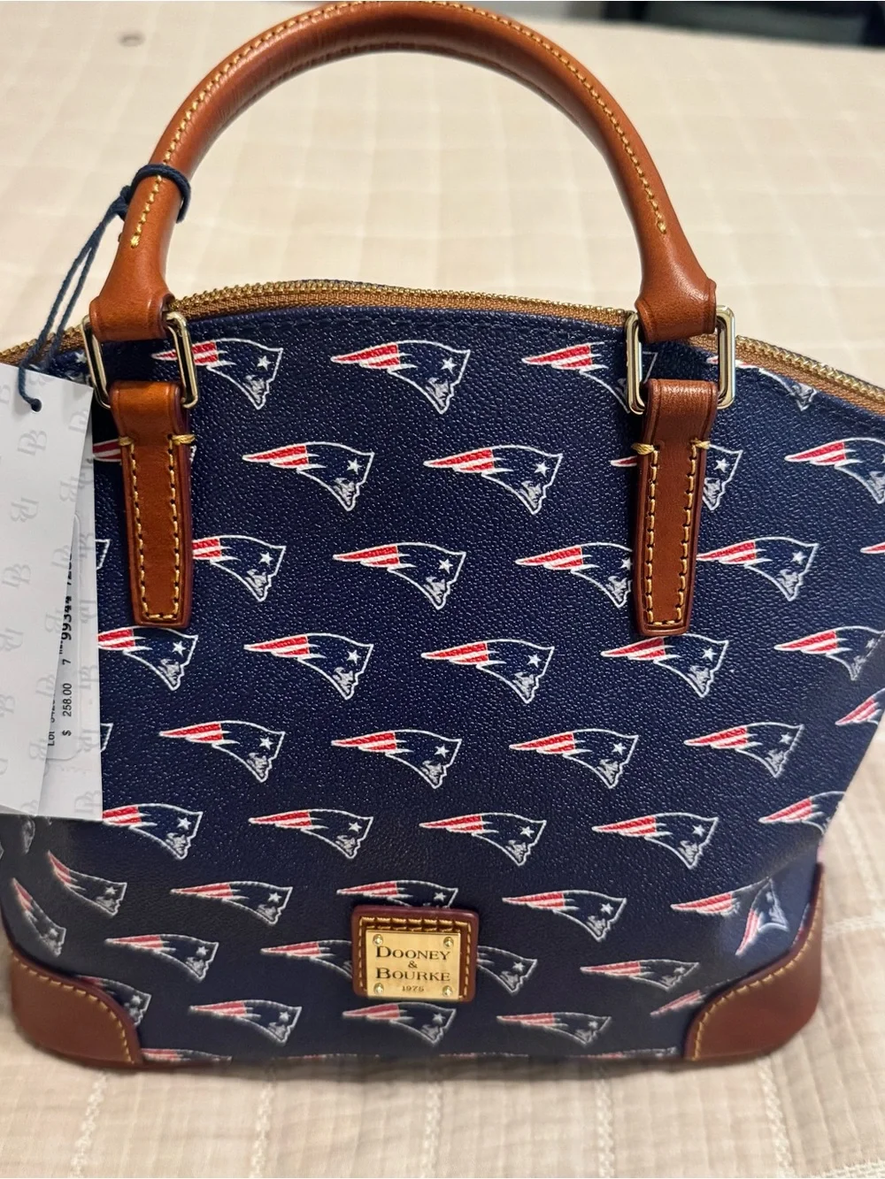 Dooney & Bourke nwt official